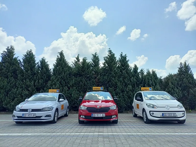Automobili autoškole Belaks za B kategoriju — osobna vozila do 3.500 kg